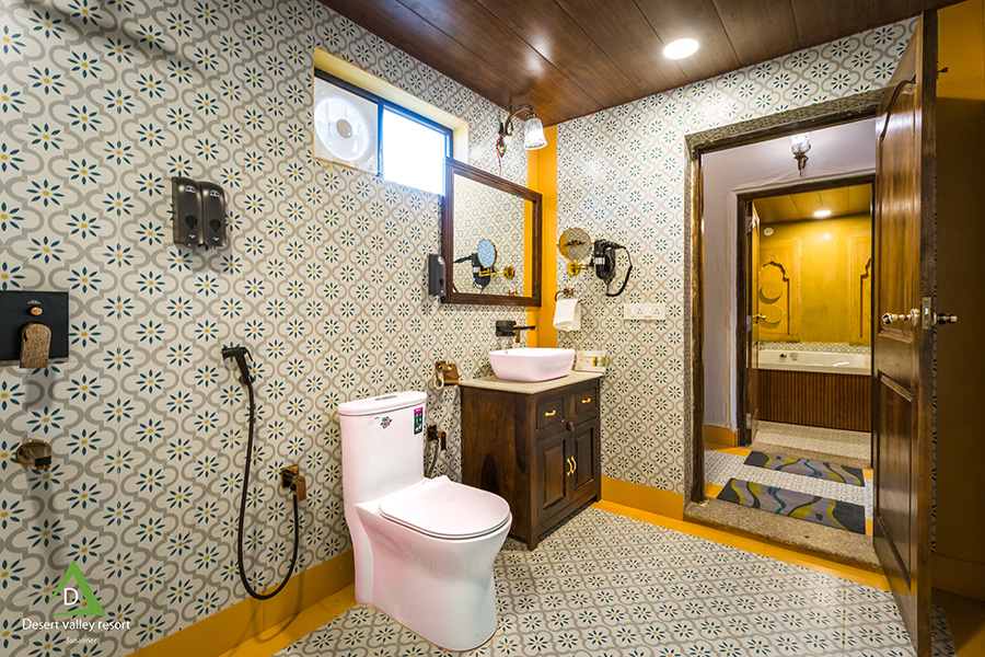 Majestic Tent with Jacuzzi